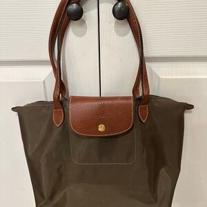 Longchamp olive green bag